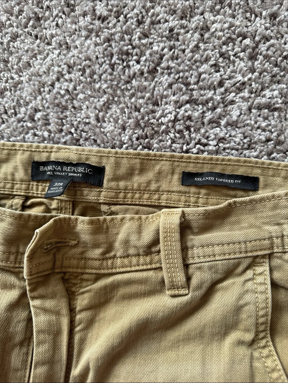 Banana Republic Men's Chinos (Whiskey)